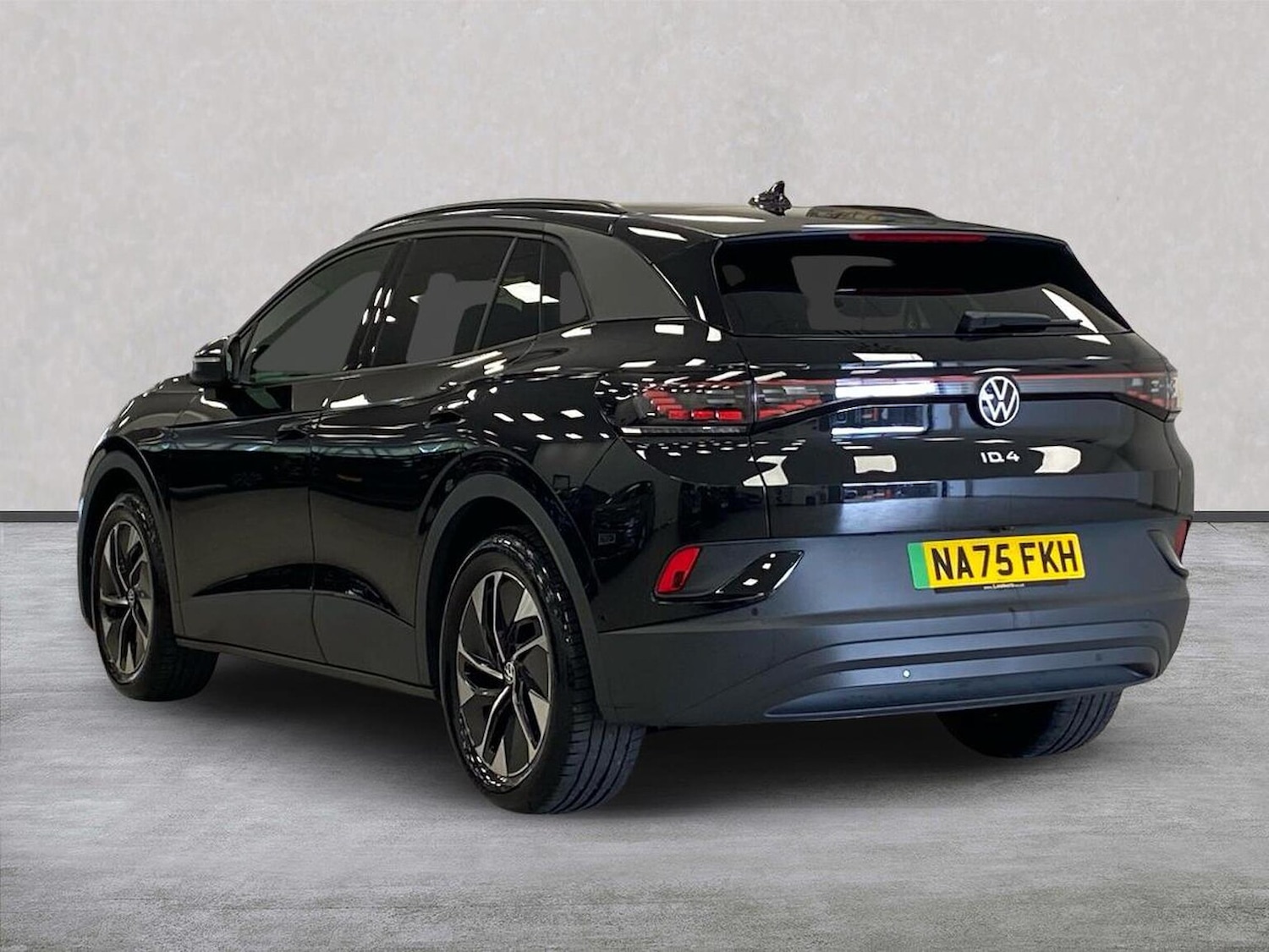 Used Volkswagen ID.4 2025 for sale - 76257745: Photo 2