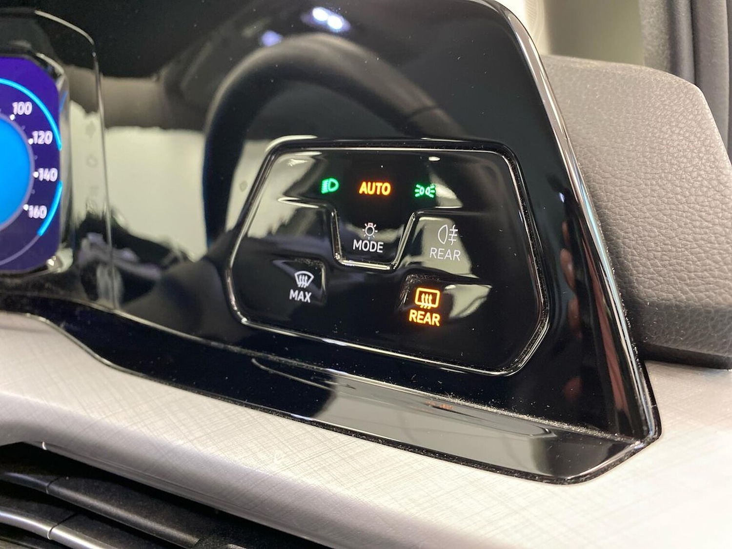 Used Volkswagen Golf 2023 for sale - 76506154: Photo 22