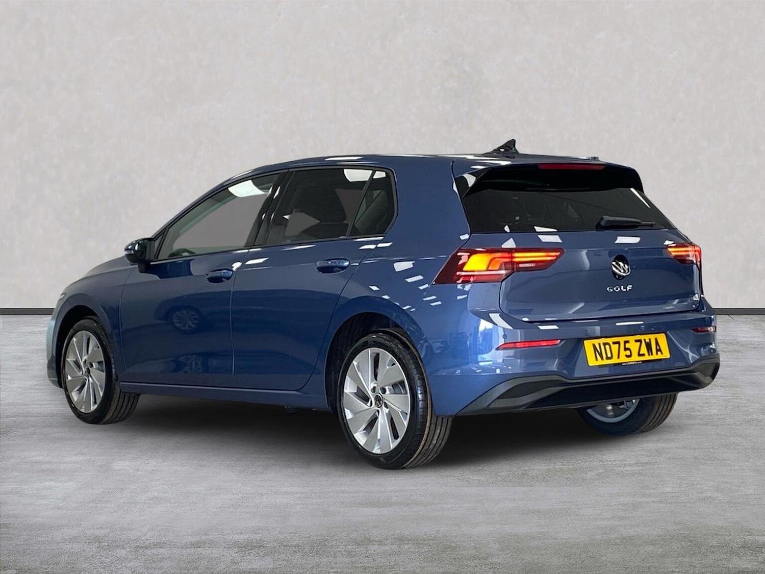 Used Volkswagen Golf 2025 for sale - 76807493: Photo 2