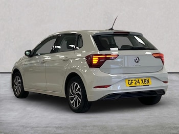 Used Volkswagen Polo 2024 for sale - 78894430: Photo