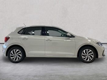 Used Volkswagen Polo 2024 for sale - 78894430: Photo