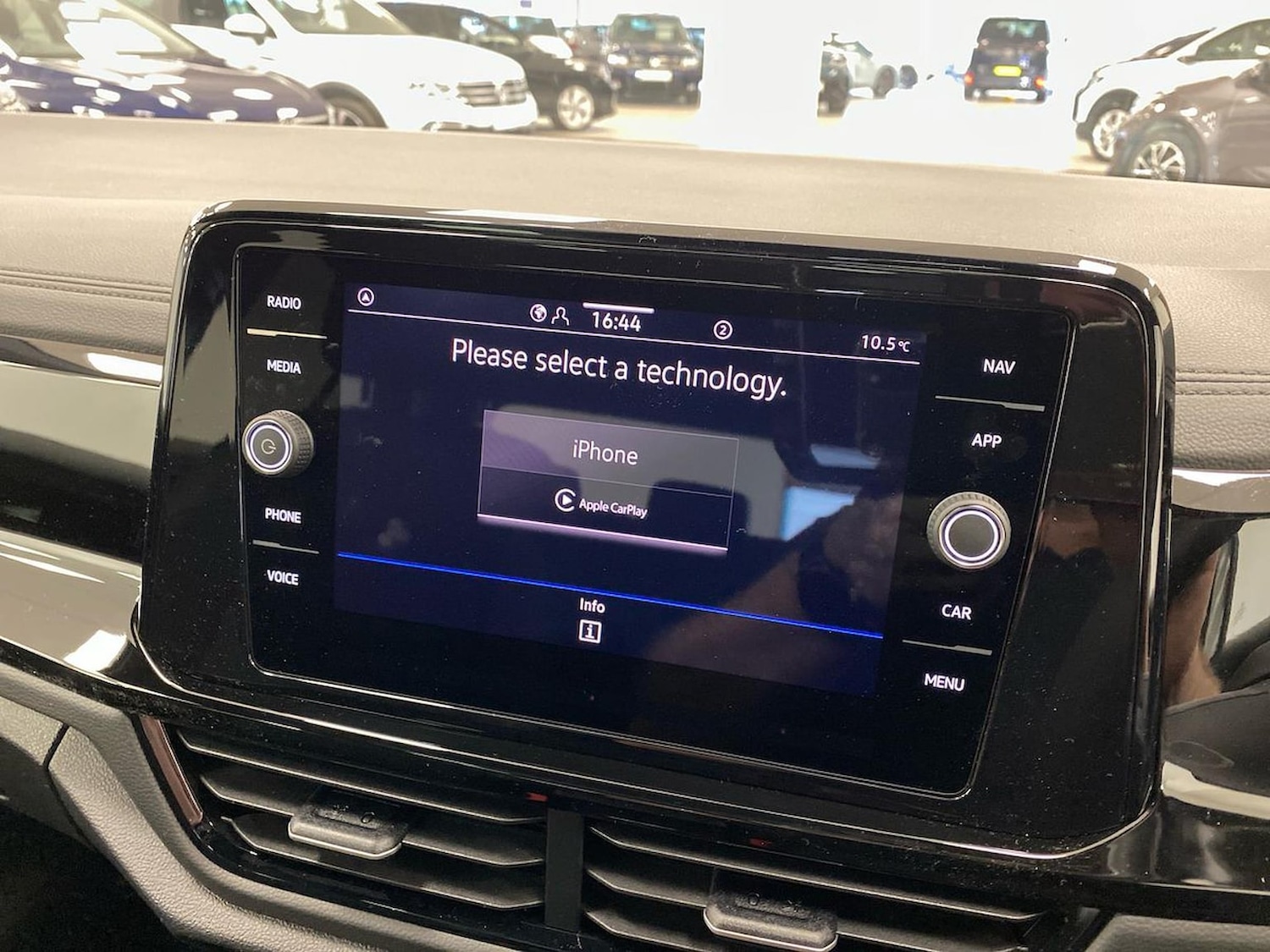 Used Volkswagen T-Roc 2026 for sale - 78194576: Photo 25