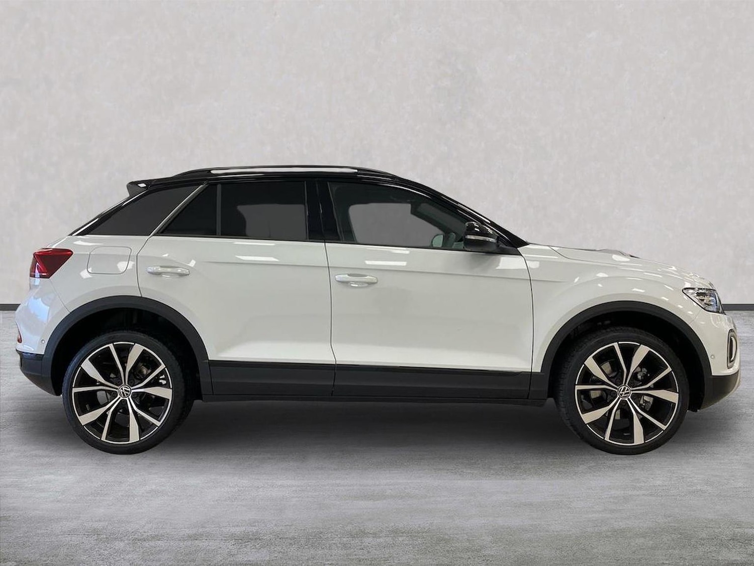 Used Volkswagen T-Roc 2026 for sale - 78194576: Photo 3