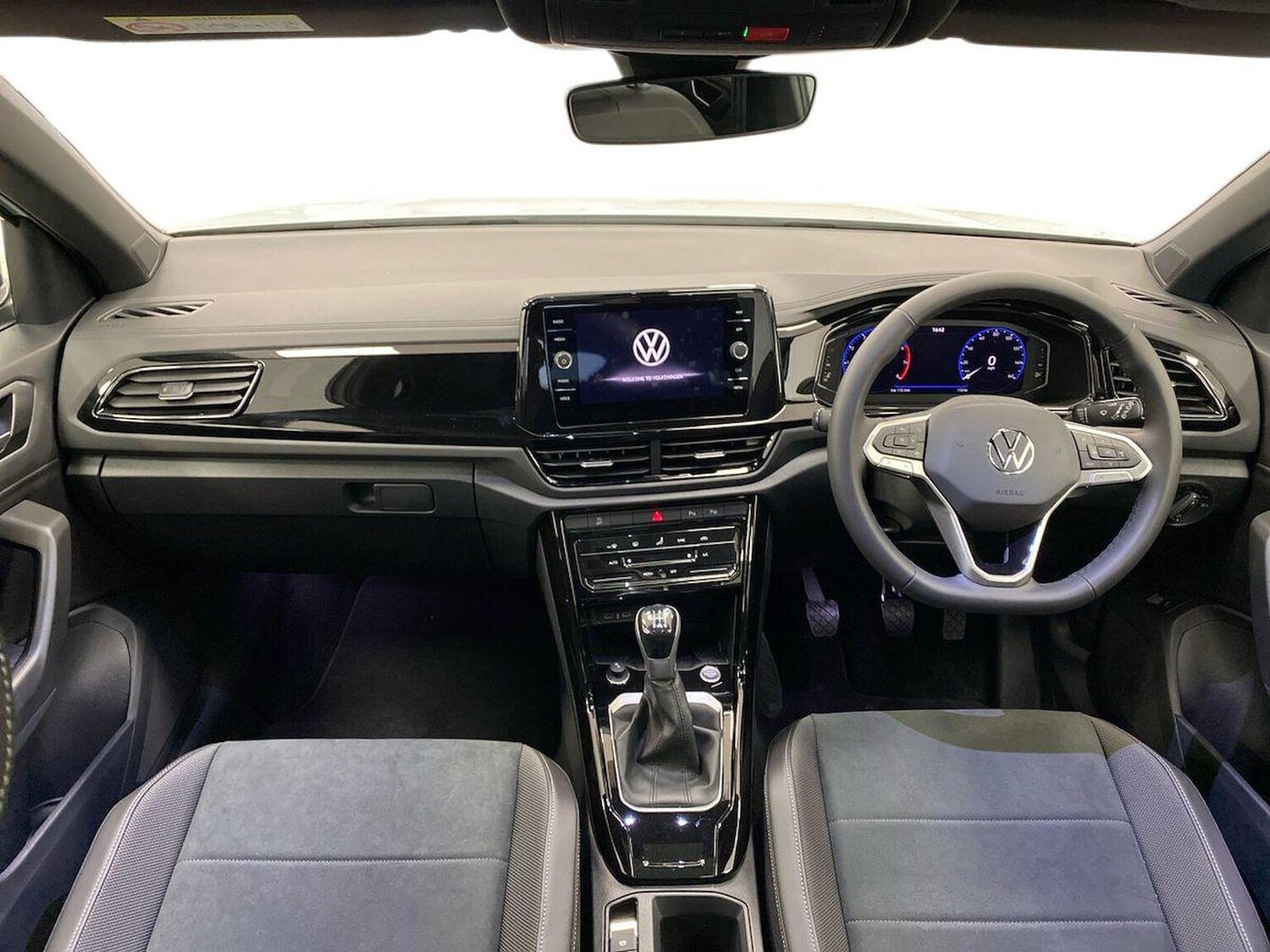 Used Volkswagen T-Roc 2026 for sale - 78194576: Photo 8