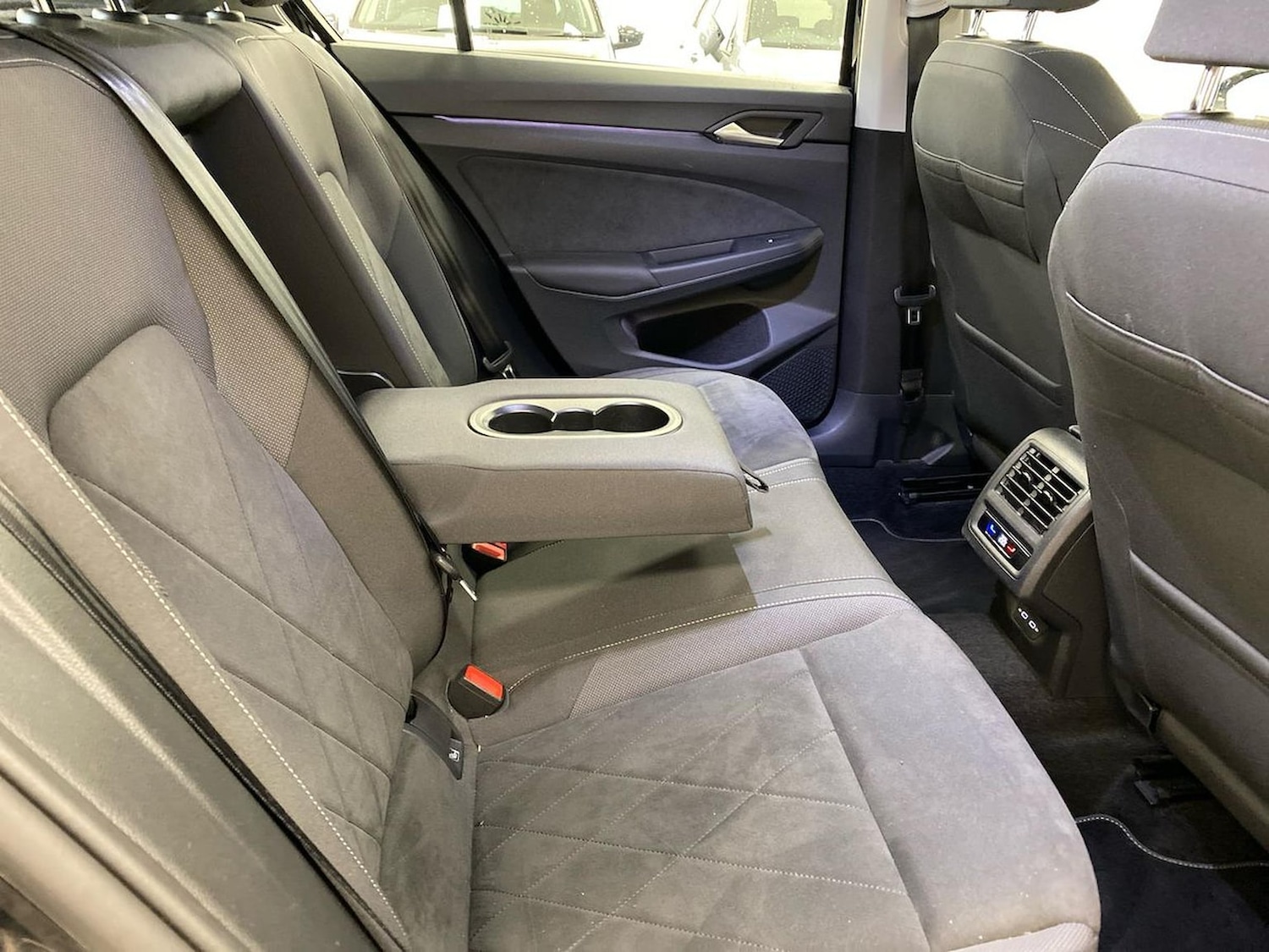 Used Volkswagen Golf 2023 for sale - 76455321: Photo 31