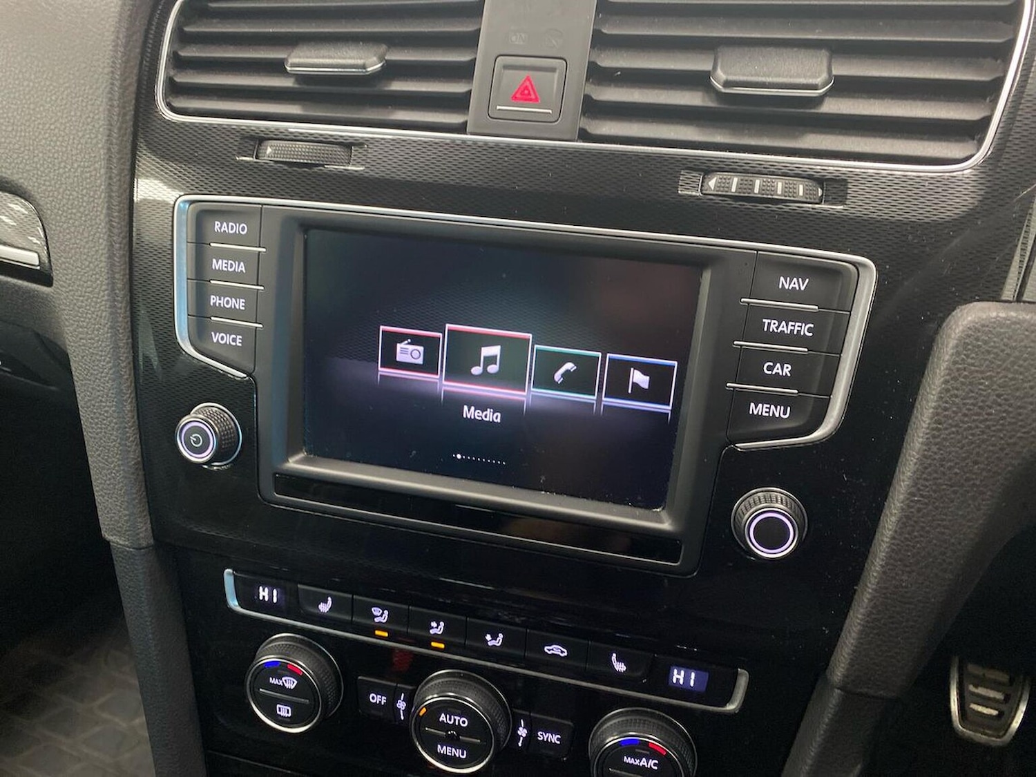 Used Volkswagen Golf 2016 for sale - 76600100: Photo 11