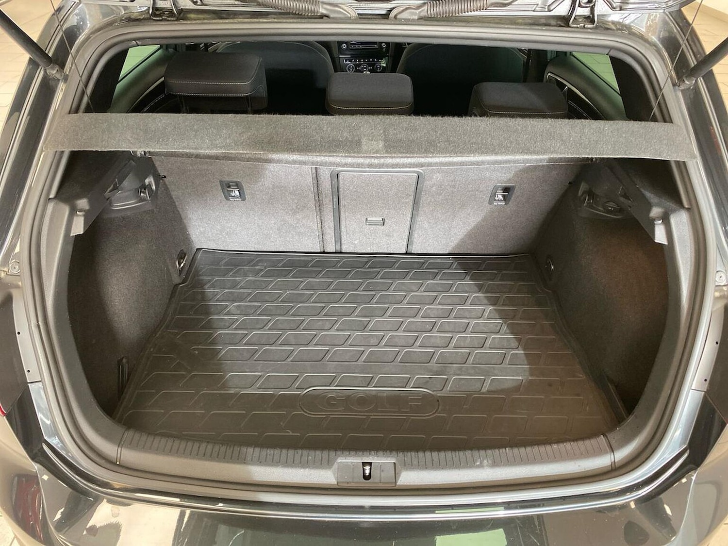 Used Volkswagen Golf 2016 for sale - 76600100: Photo 17