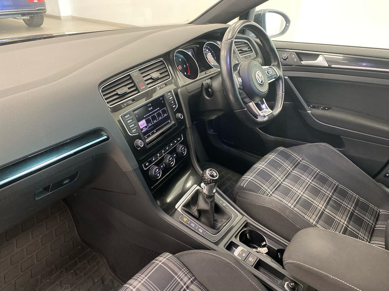 Used Volkswagen Golf 2016 for sale - 76600100: Photo 7