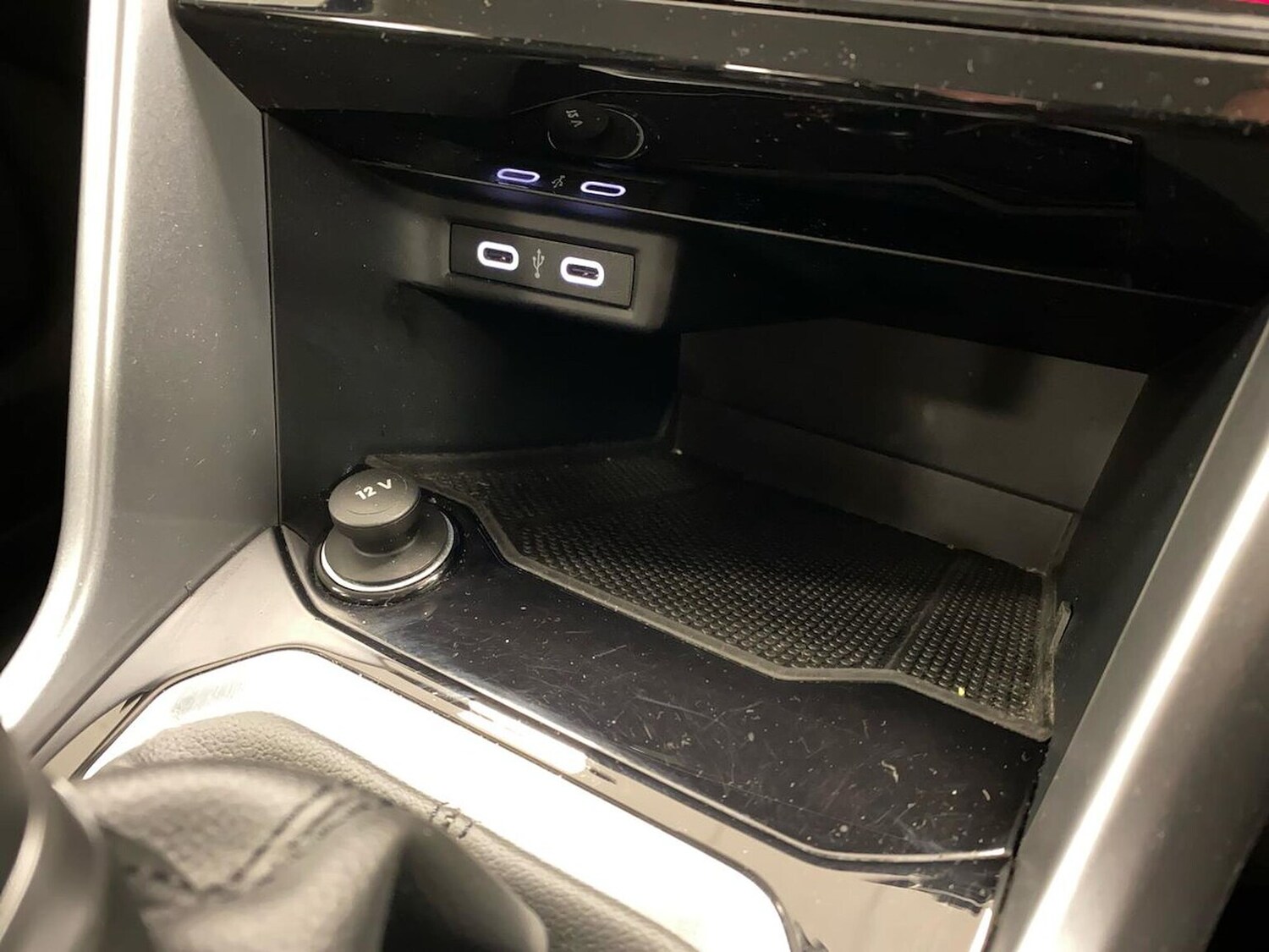 Used Volkswagen T-Roc 2022 for sale - 77487471: Photo 28