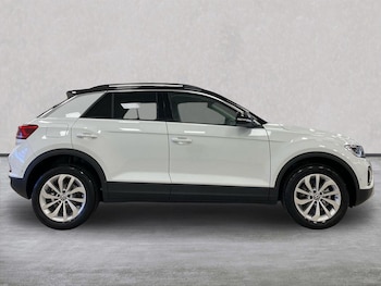 Used Volkswagen T-Roc 2026 for sale - 78332671: Photo