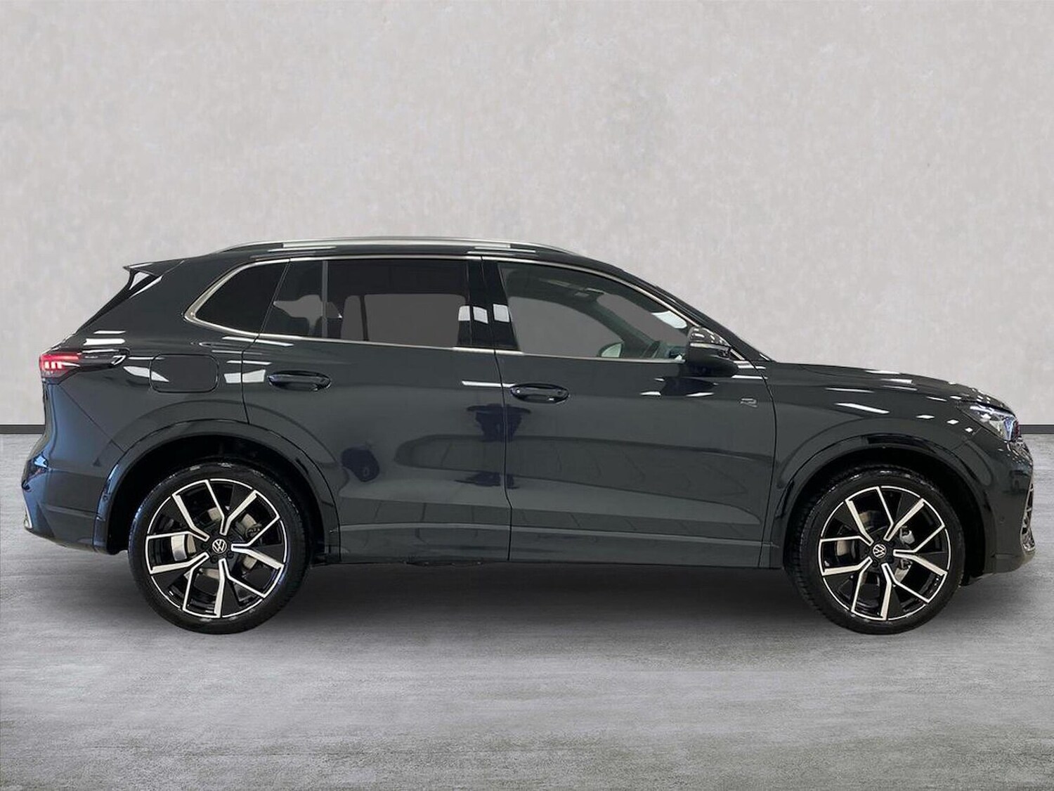 Used Volkswagen Tiguan 2025 for sale - 76268376: Photo 3