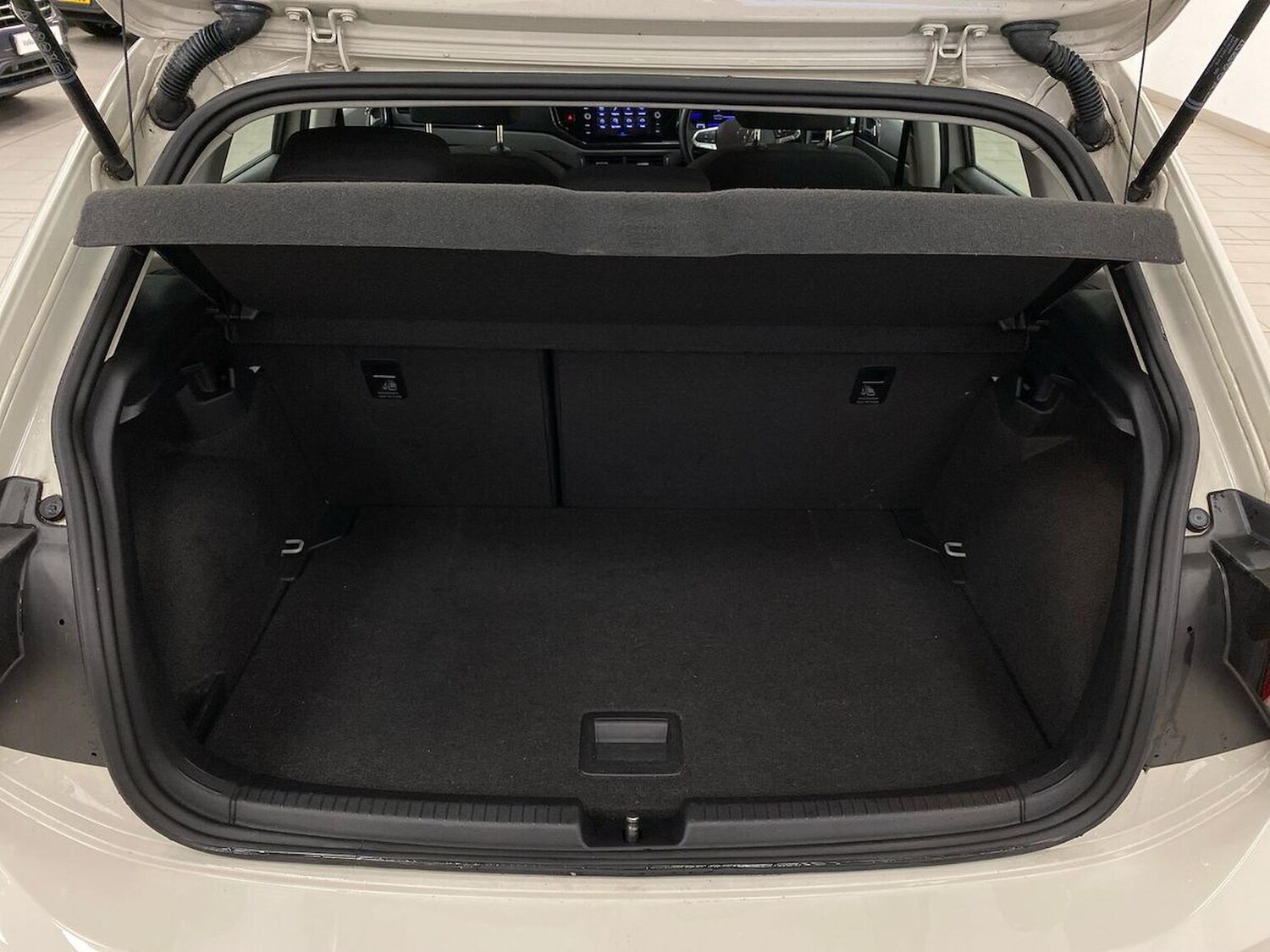 Used Volkswagen Polo 2023 for sale - 77901677: Photo 17