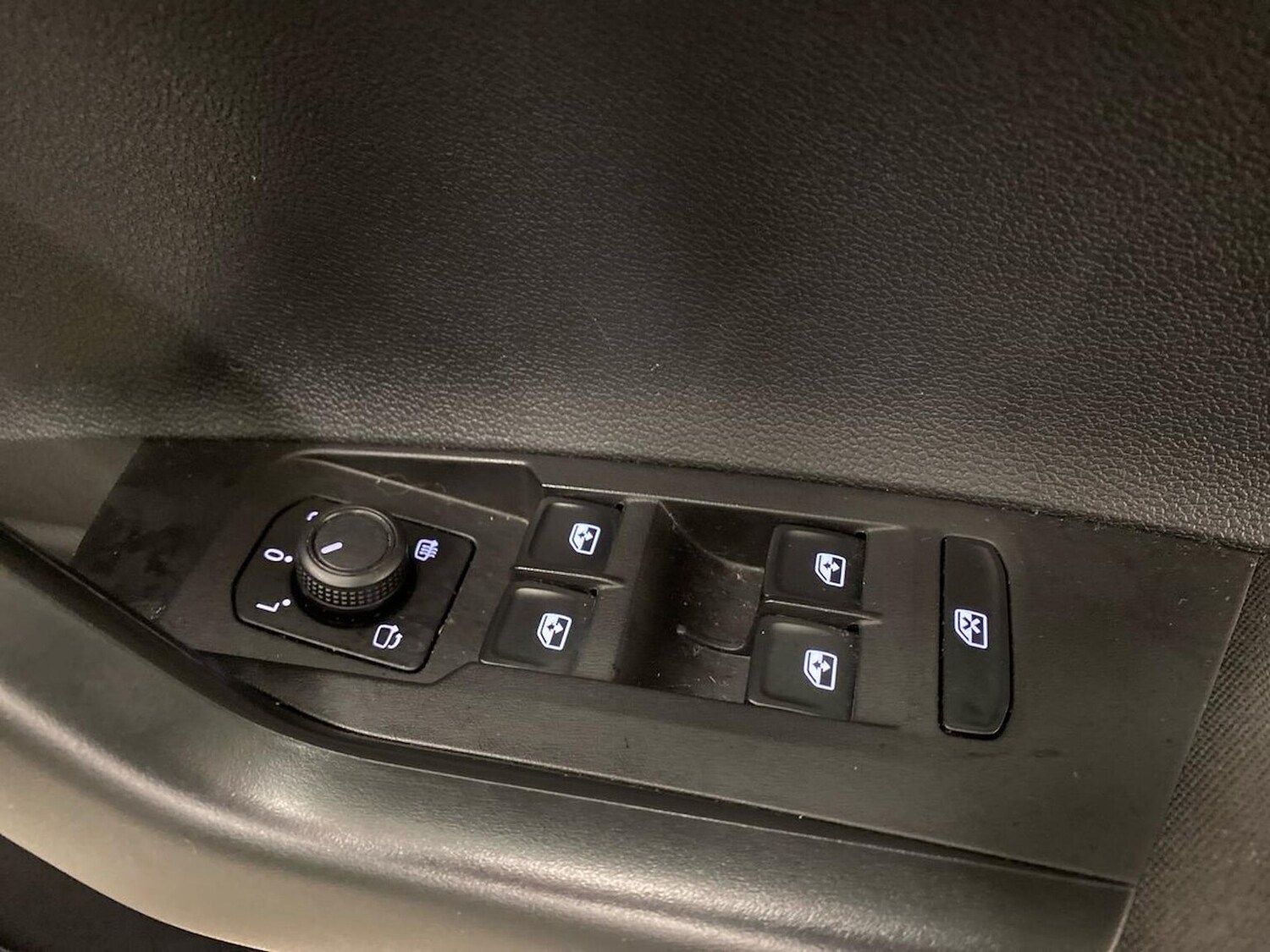 Used Volkswagen Polo 2023 for sale - 77901677: Photo 21