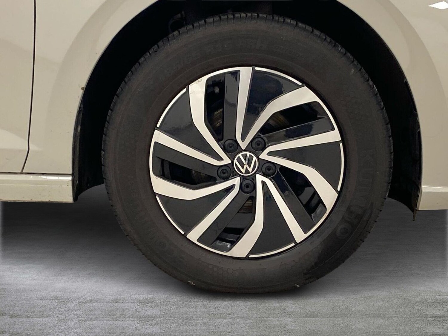 Used Volkswagen Polo 2023 for sale - 77901677: Photo 6