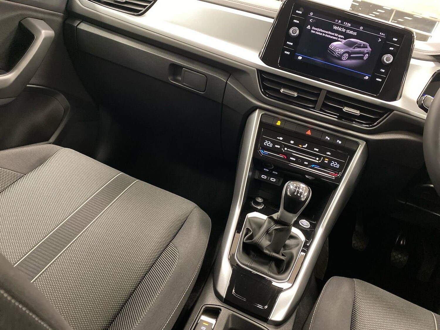 Used Volkswagen T-Roc 2026 for sale - 77701365: Photo 13