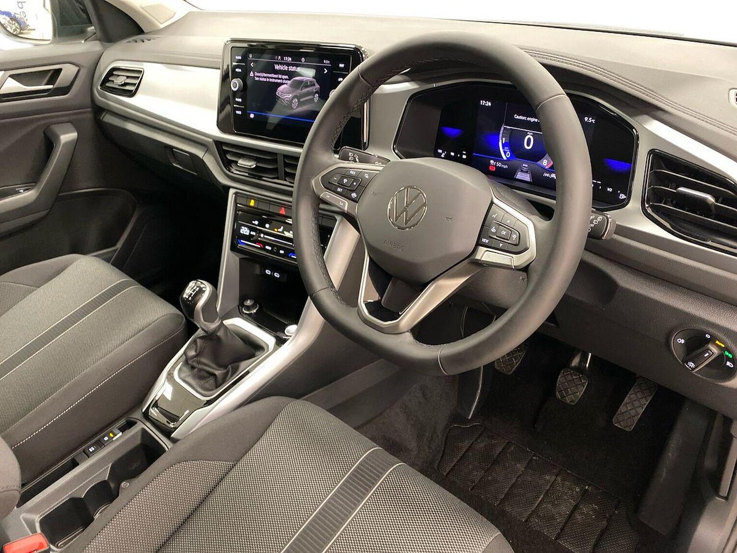 Used Volkswagen T-Roc 2026 for sale - 77701365: Photo 15