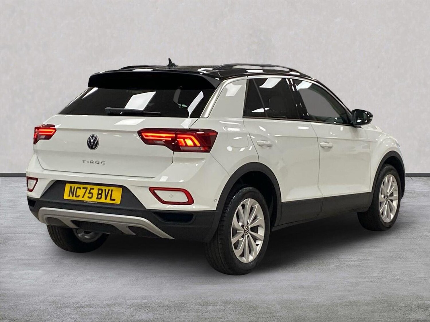 Used Volkswagen T-Roc 2026 for sale - 77701365: Photo 18