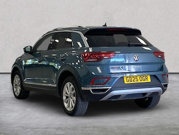 Used Volkswagen T-Roc 2025 for sale - 78438783: Photo