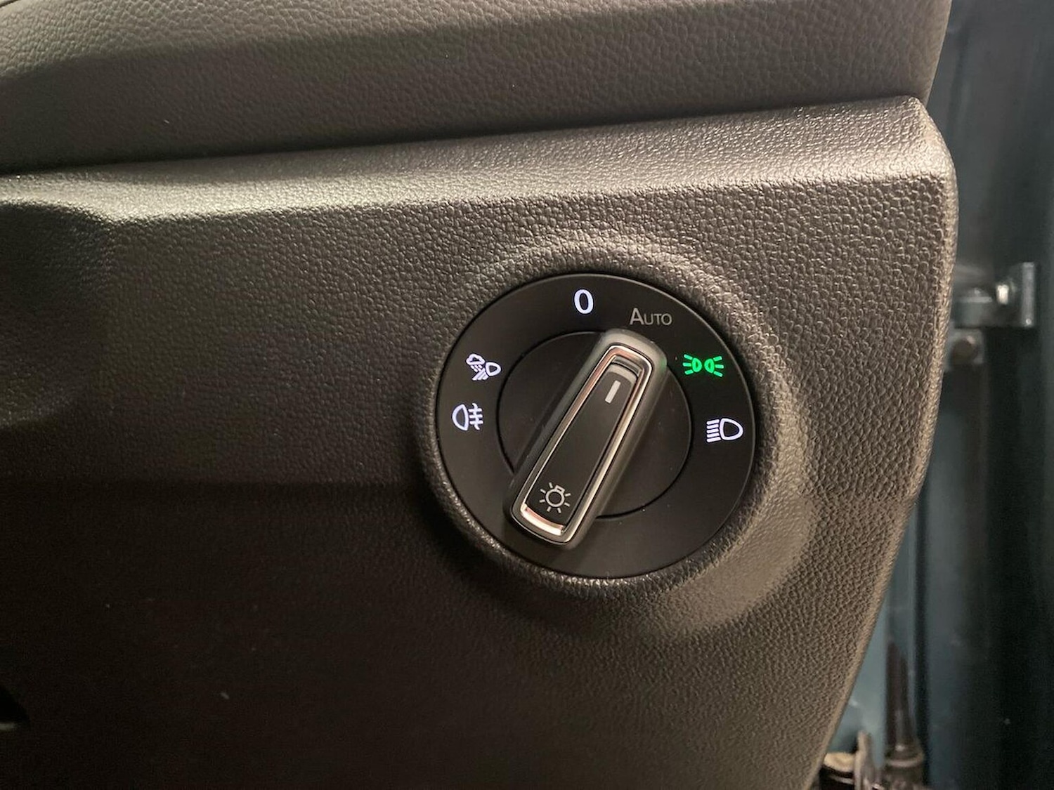 Used Volkswagen T-Roc 2025 for sale - 76785266: Photo 22