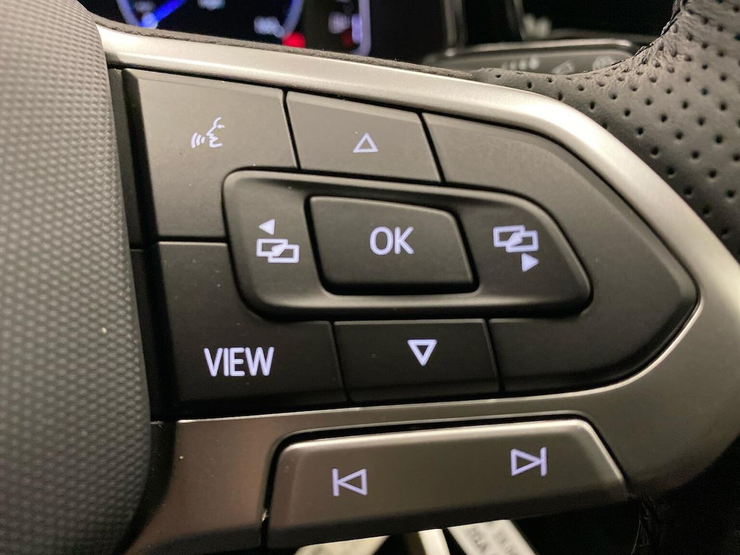 Used Volkswagen T-Roc 2025 for sale - 76785266: Photo 26