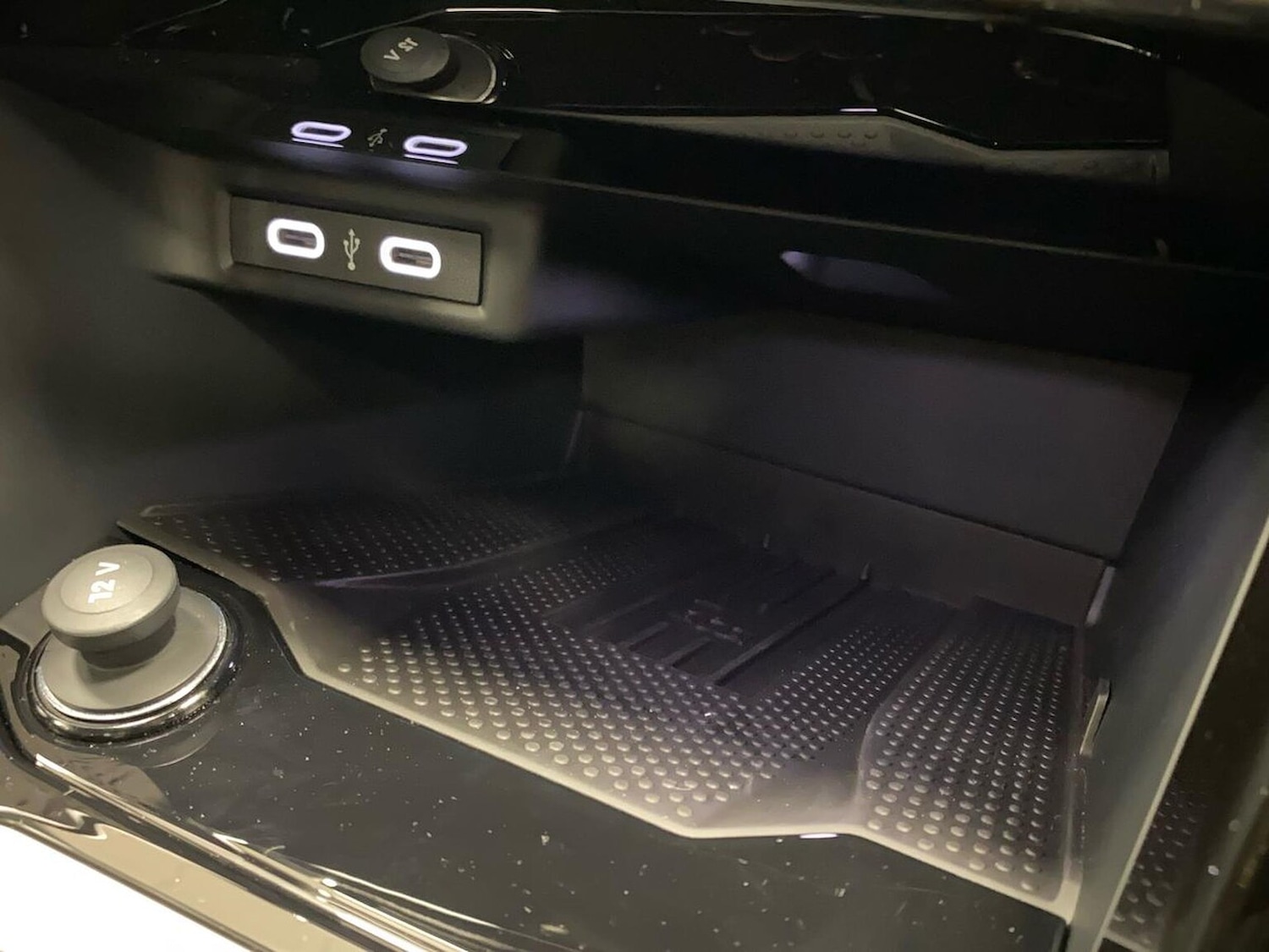 Used Volkswagen T-Roc 2025 for sale - 76785266: Photo 28