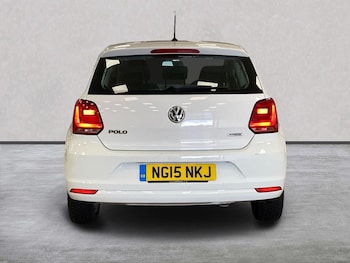 Used Volkswagen Polo 2015 for sale - 75957130: Photo