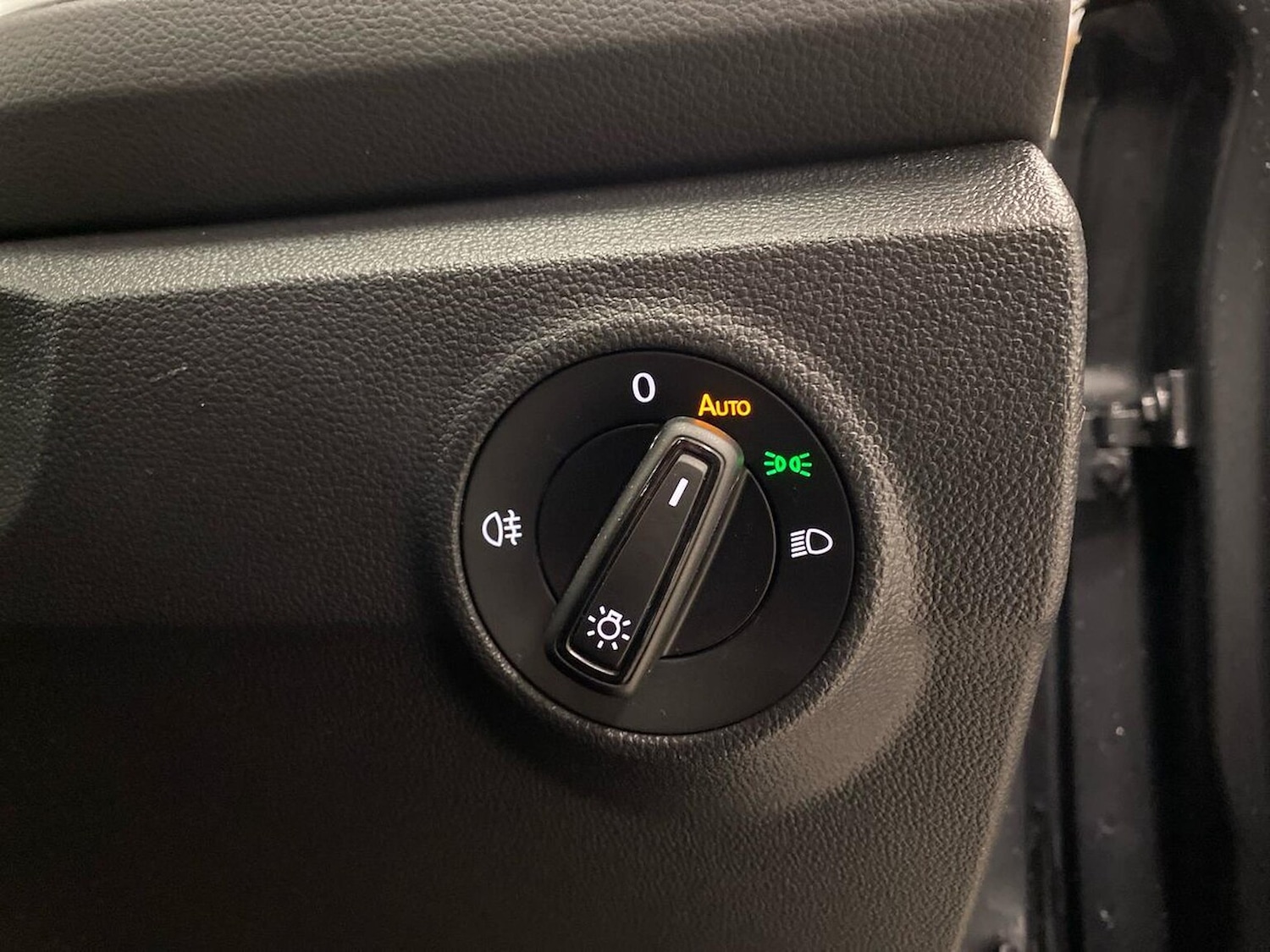 Used Volkswagen T-Roc 2025 for sale - 76719418: Photo 22