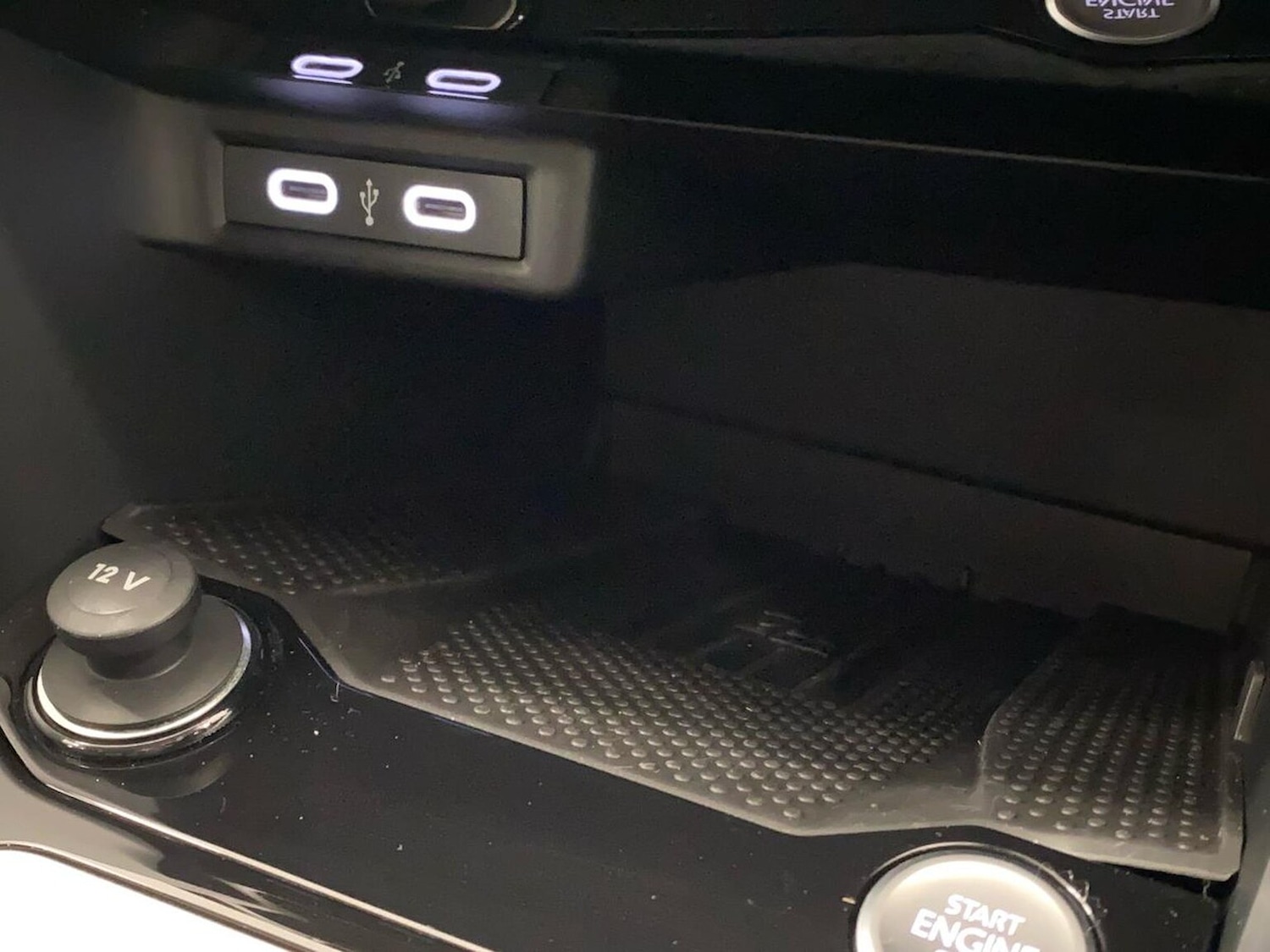 Used Volkswagen T-Roc 2025 for sale - 76719418: Photo 28