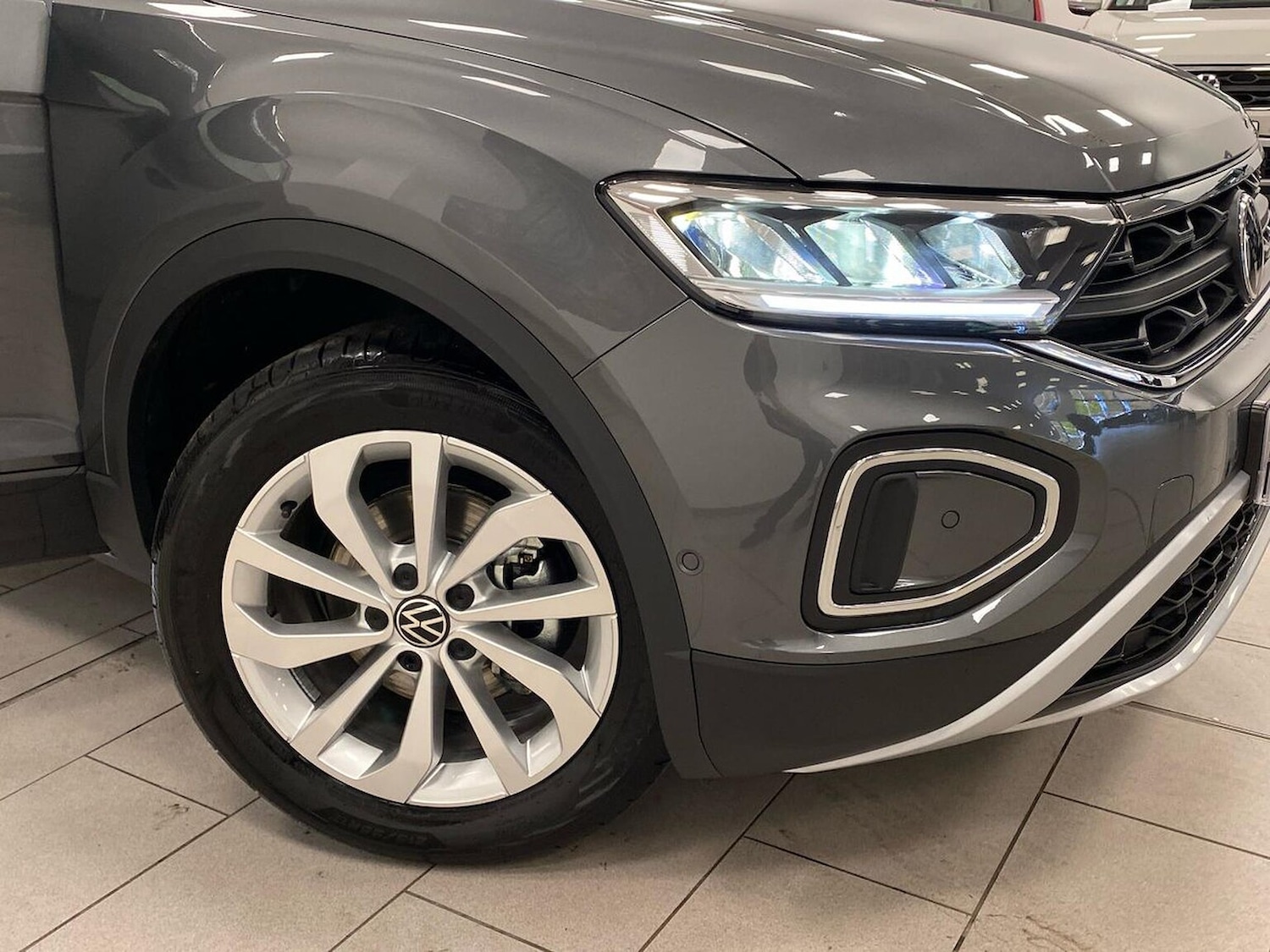 Used Volkswagen T-Roc 2025 for sale - 76719418: Photo 30