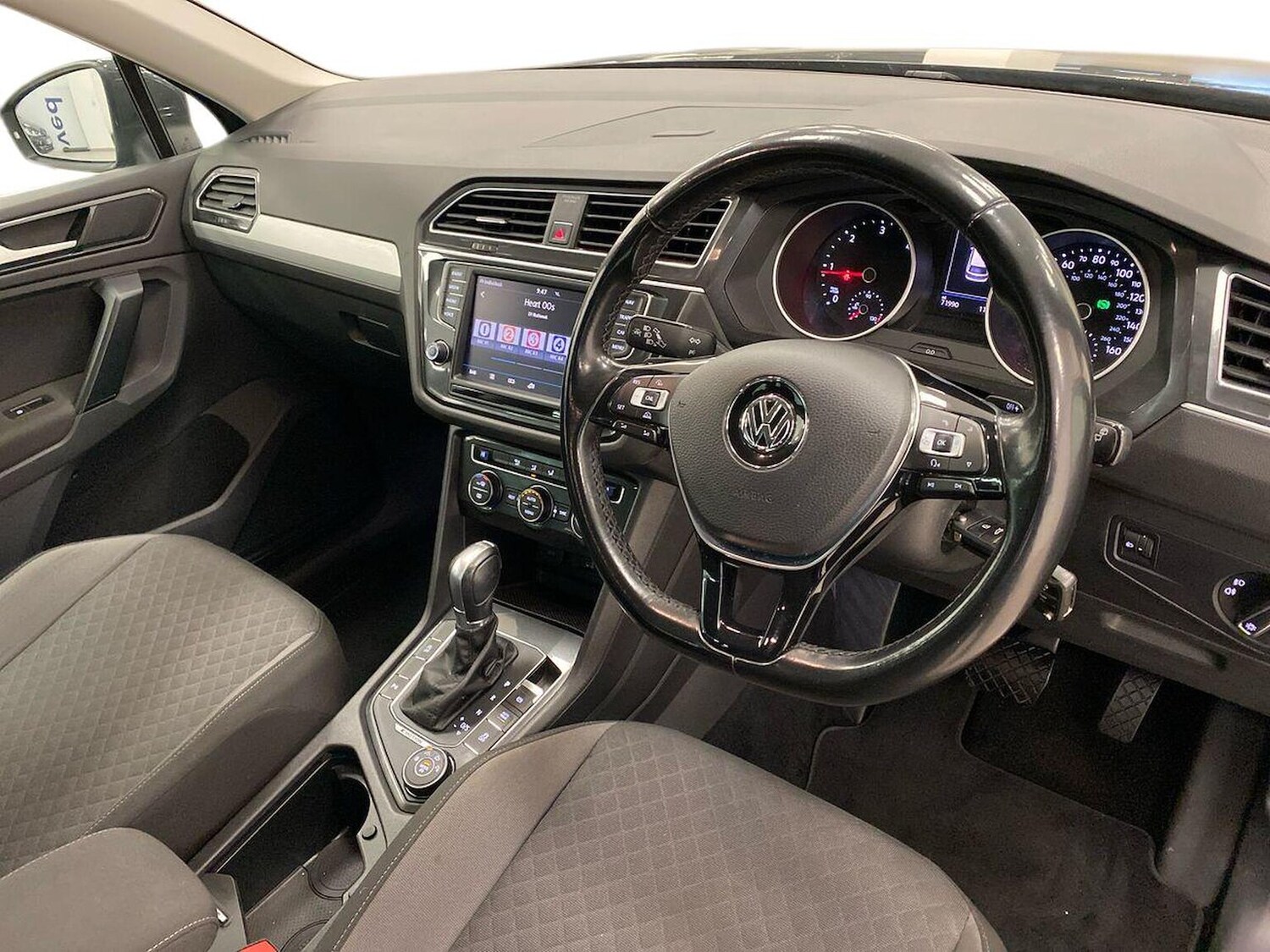 Used Volkswagen Tiguan 2017 for sale - 76310150: Photo 15