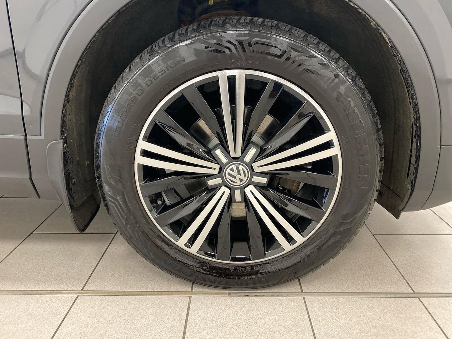 Used Volkswagen Tiguan 2017 for sale - 76310150: Photo 6