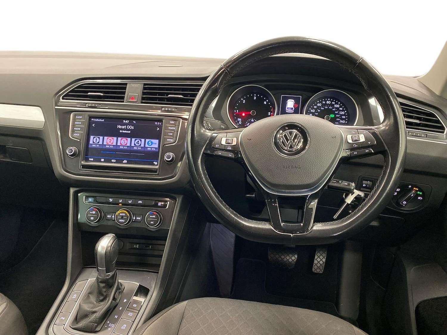 Used Volkswagen Tiguan 2017 for sale - 76310150: Photo 9
