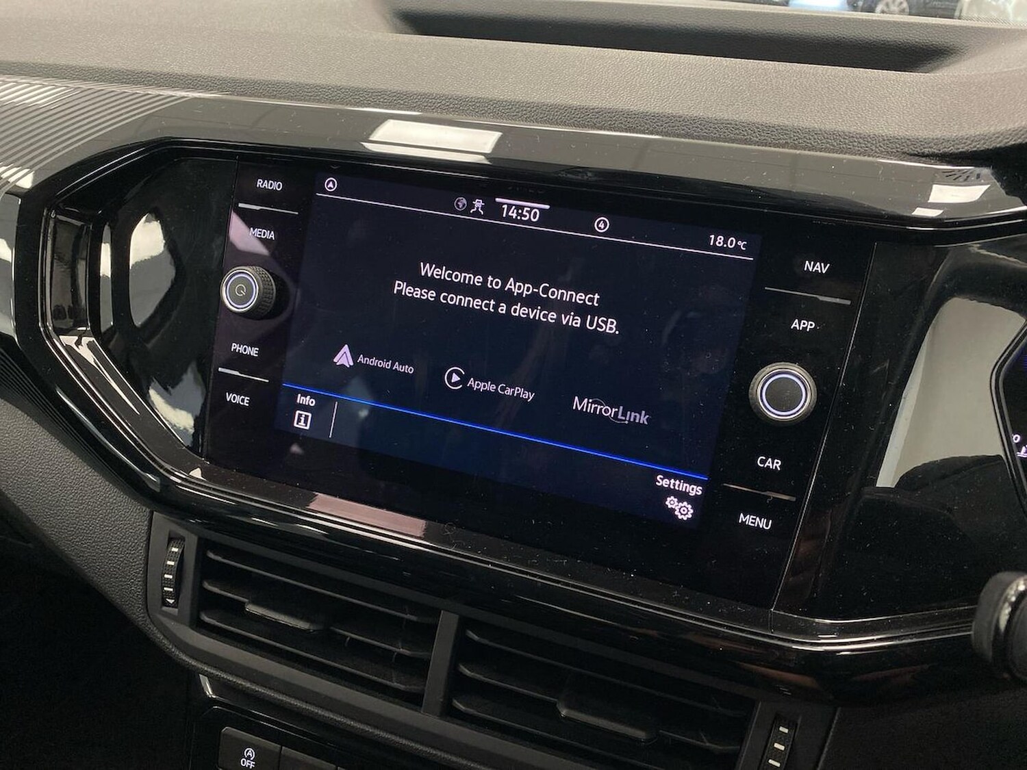 Used Volkswagen T-Cross 2023 for sale - 78194591: Photo 24