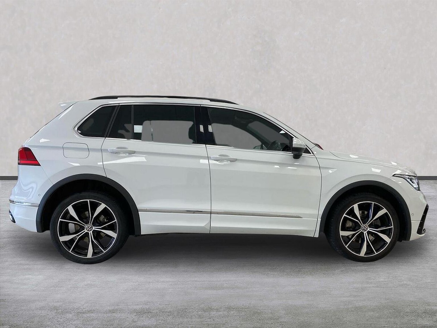Used Volkswagen Tiguan 2023 for sale - 76682627: Photo 3