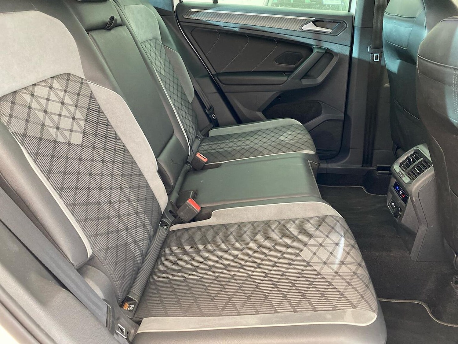 Used Volkswagen Tiguan 2023 for sale - 76682627: Photo 32