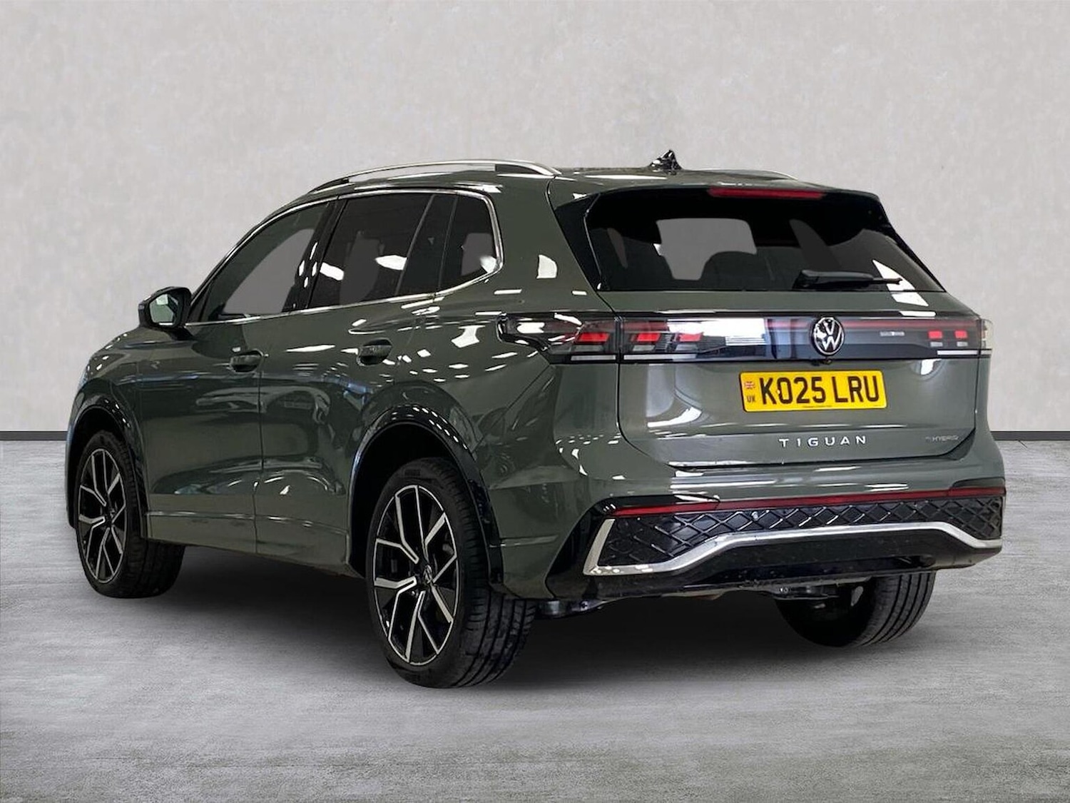 Used Volkswagen Tiguan 2025 for sale - 76911247: Photo 2