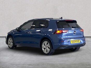 Used Volkswagen Golf 2024 for sale - 75962368: Photo