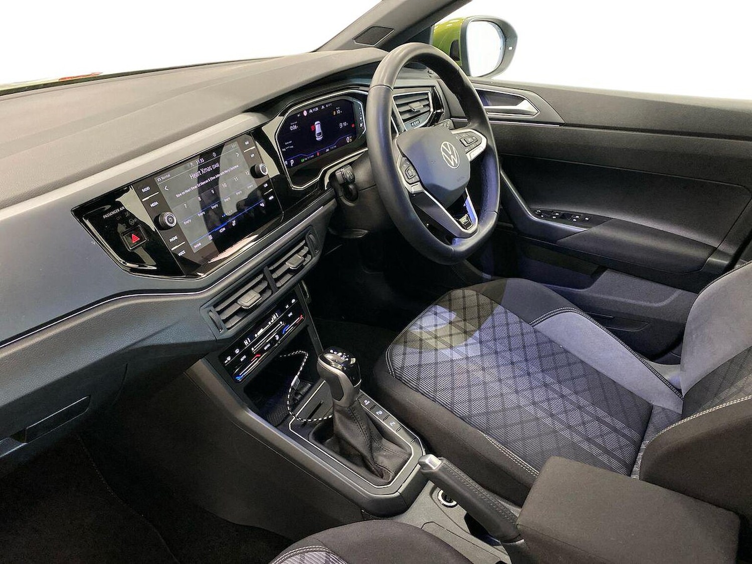 Used Volkswagen Taigo 2024 for sale - 76837159: Photo 7