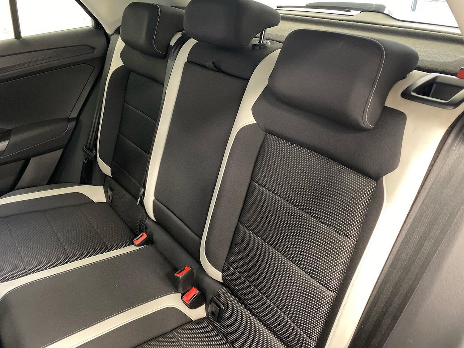 Used Volkswagen T-Roc 2019 for sale - 76310152: Photo 16