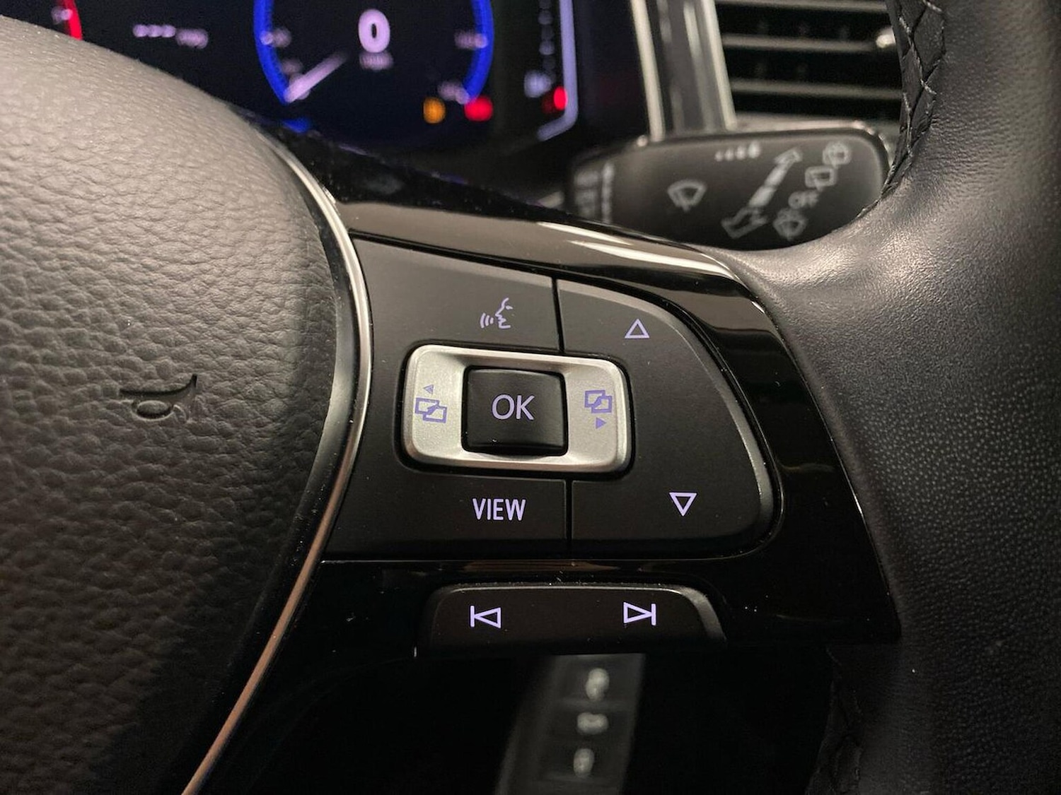 Used Volkswagen T-Roc 2019 for sale - 76310152: Photo 24