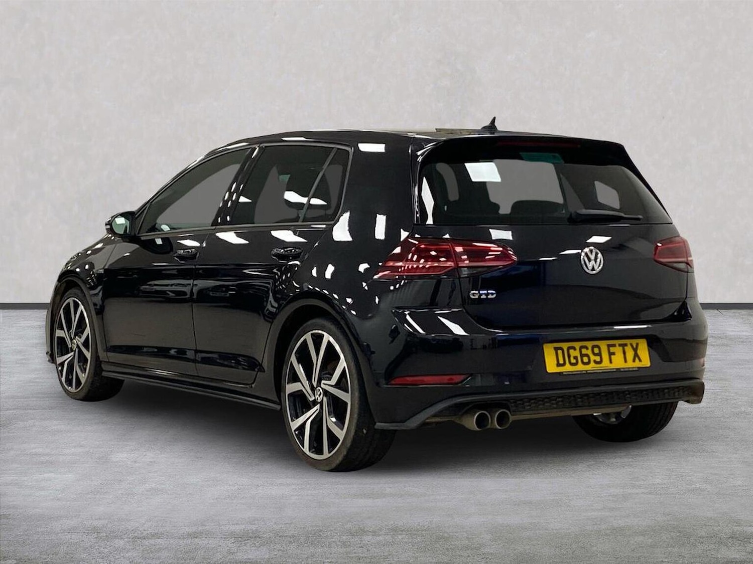 Used Volkswagen Golf 2019 for sale - 76911251: Photo 2