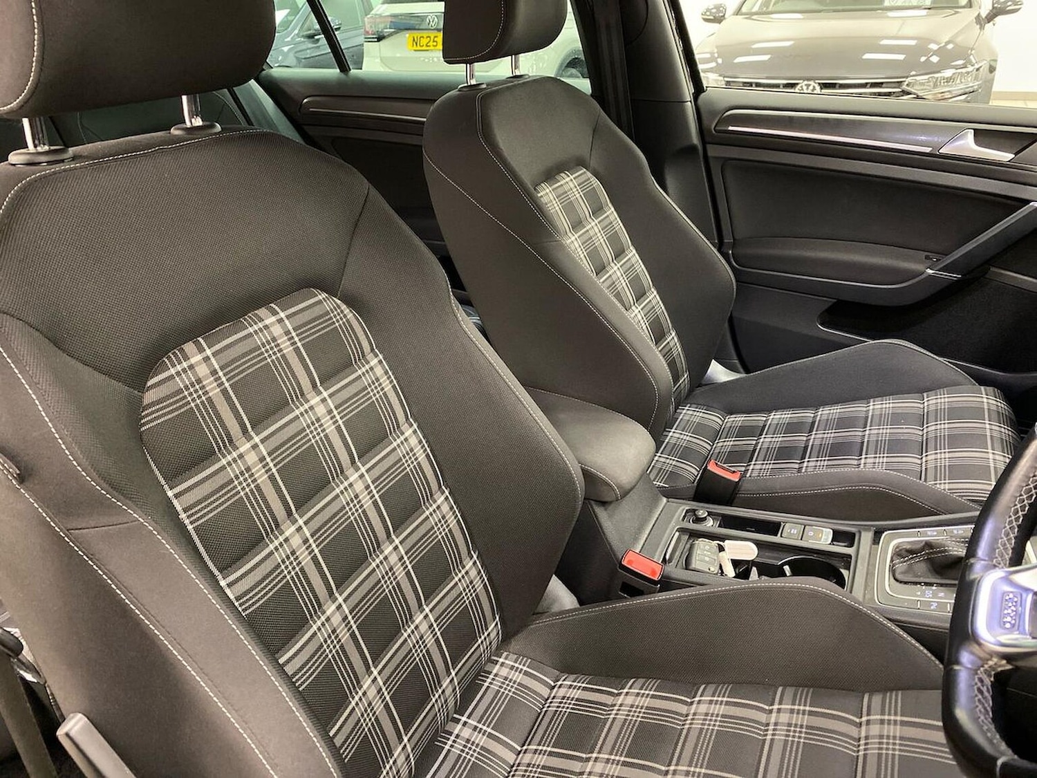 Used Volkswagen Golf 2019 for sale - 76911251: Photo 39