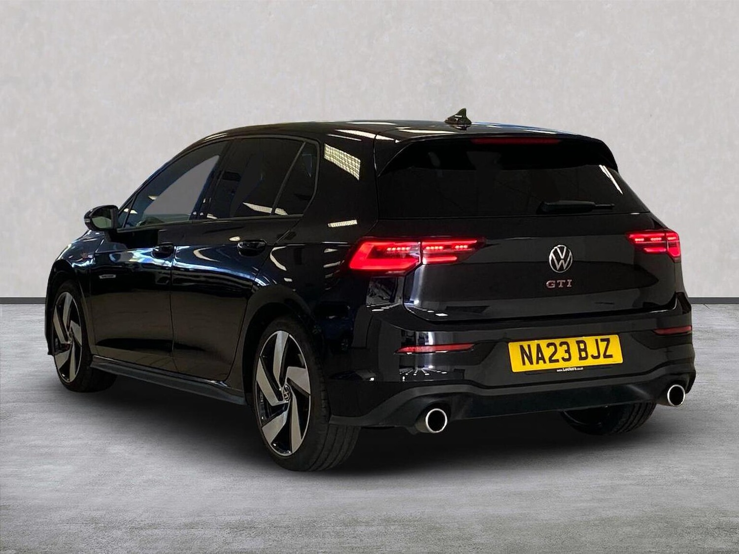 Used Volkswagen Golf 2023 for sale - 76082470: Photo 2