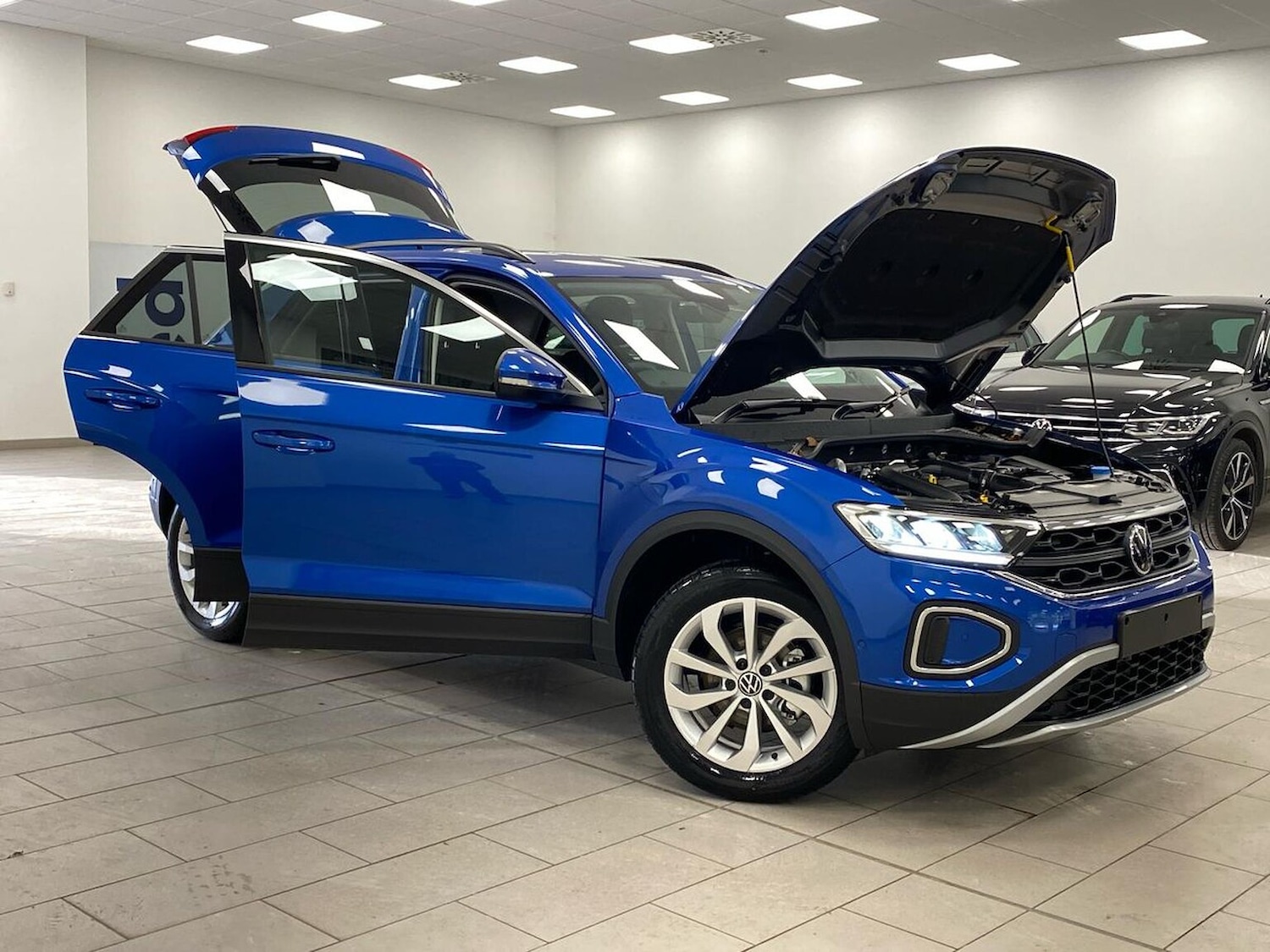 Used Volkswagen T-Roc 2025 for sale - 77487420: Photo 40