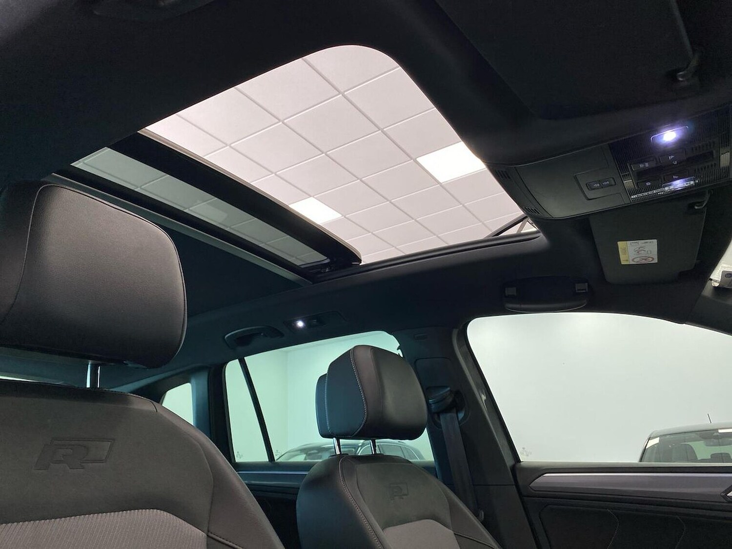 Used Volkswagen Tiguan 2018 for sale - 78194540: Photo 32