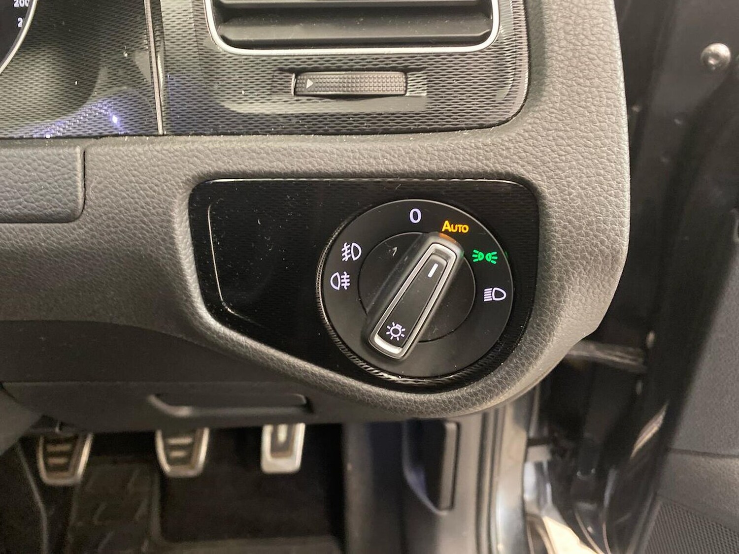 Used Volkswagen Golf 2016 for sale - 76651216: Photo 22