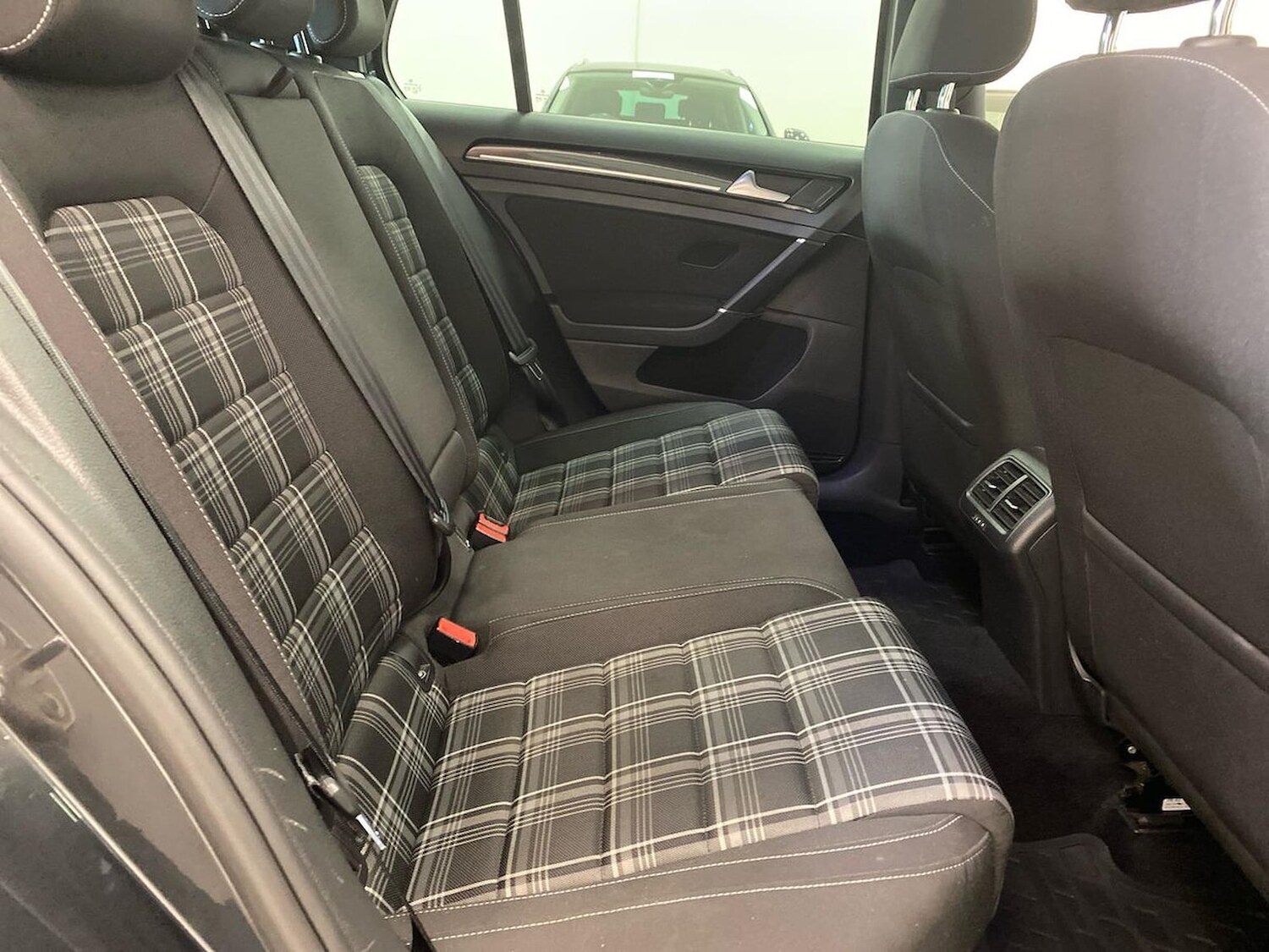 Used Volkswagen Golf 2016 for sale - 76651216: Photo 31