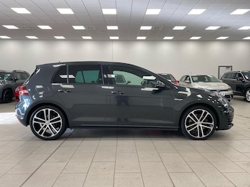 Used Volkswagen Golf 2016 for sale - 76651216: Photo