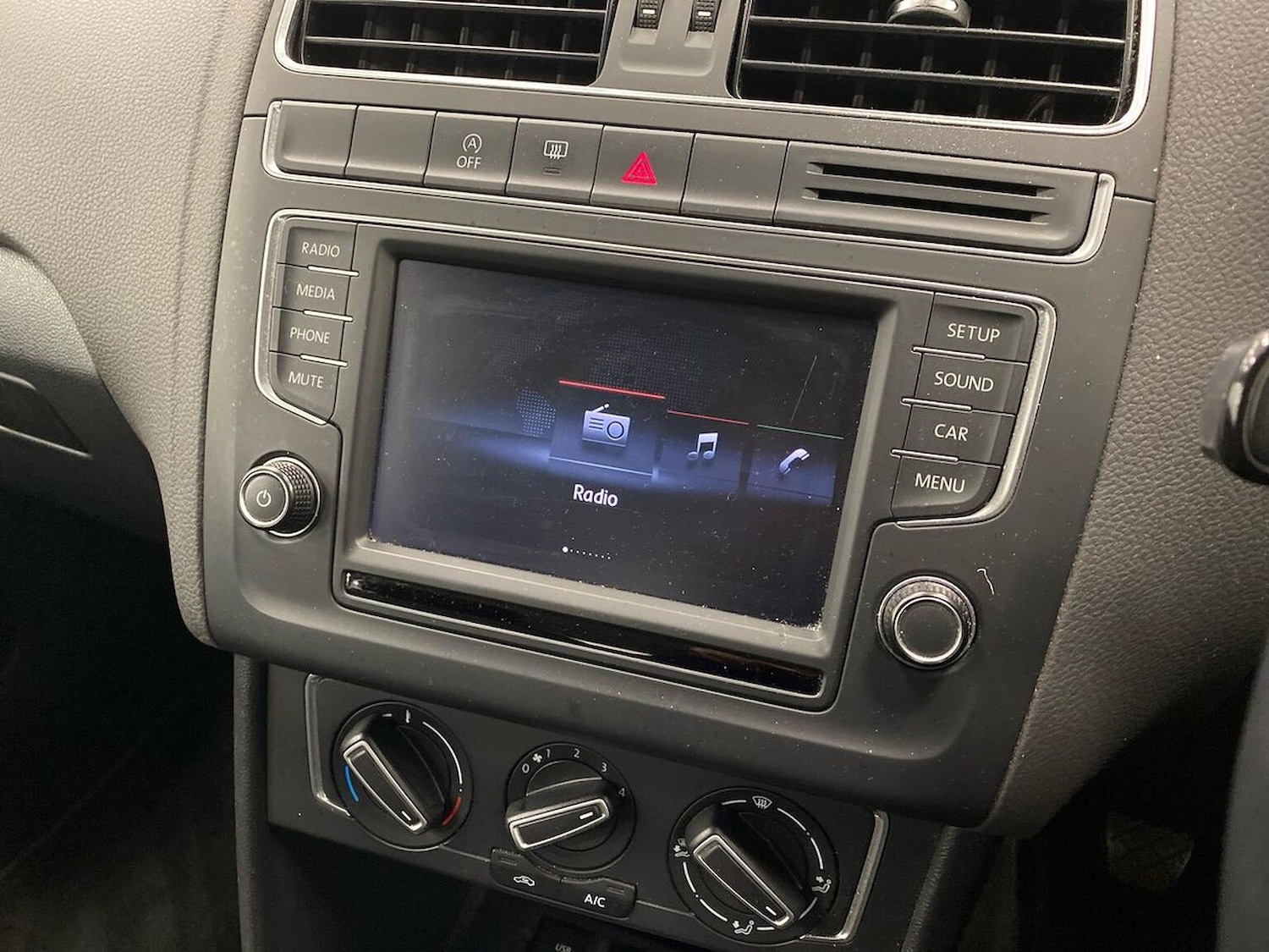 Used Volkswagen Polo 2014 for sale - 76638870: Photo 11