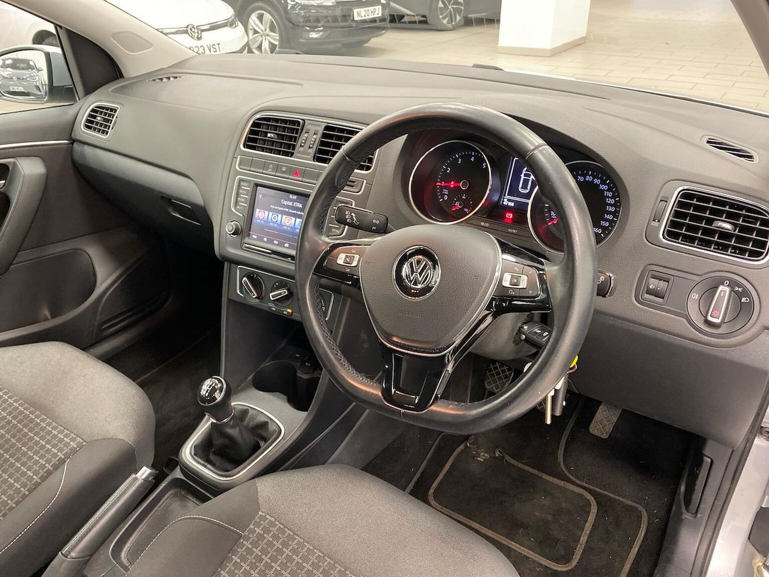 Used Volkswagen Polo 2014 for sale - 76638870: Photo 15